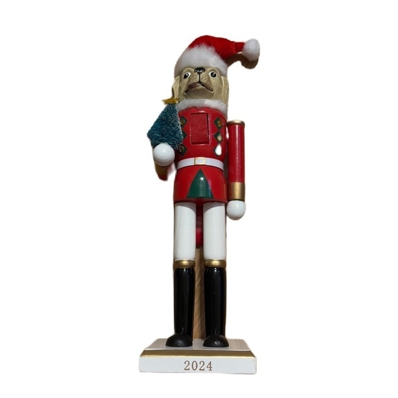 Labrador Retriever Dog Nutcracker NEW 2024 Christmas Decor Red - Picture 1 of 5
